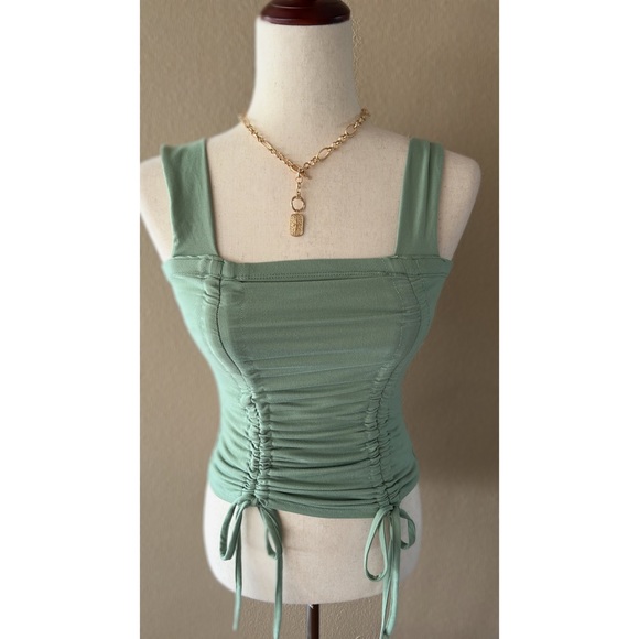 Sage ruched top - Picture 2 of 5